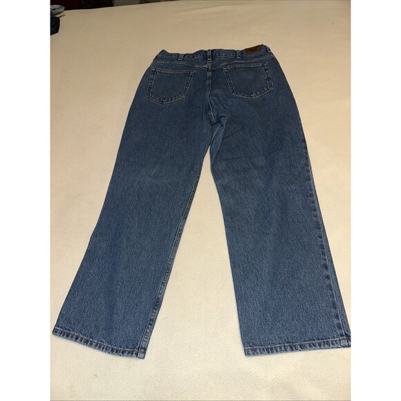 L.L. Bean Men's Comfort Waist Jeans 36x28 Blue Denim Classic Straight Leg - Picture 2 of 13